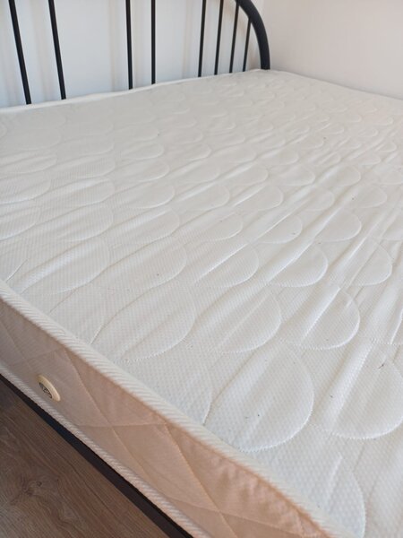 Berceni, Piata Resita,