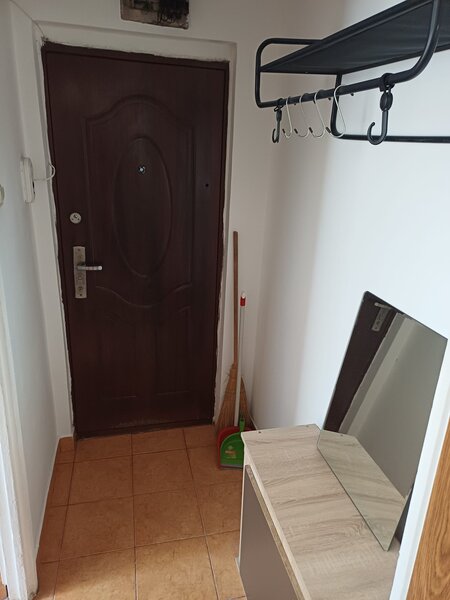 Berceni, Piata Resita,