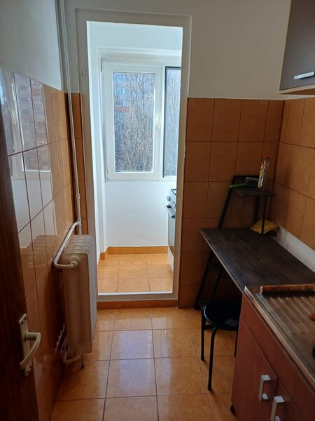 Berceni, Piata Resita,